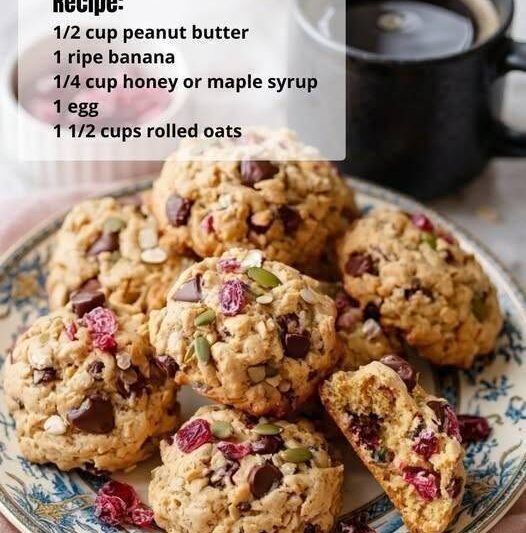 Healthy Peanut Butter Banana Oat Cookies (Easy 5-Ingredient Recipe)