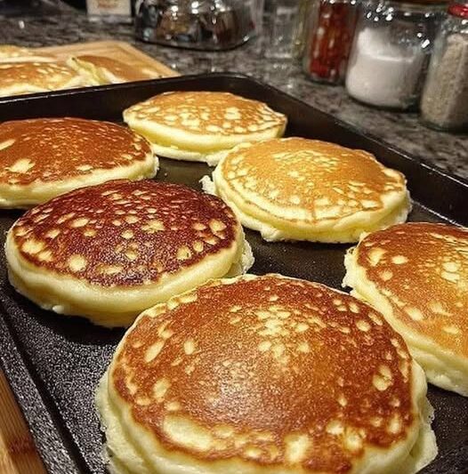 Fluffy PANCAKES