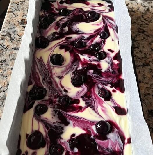 Blueberry Dream Swirl Cheesecake Bars