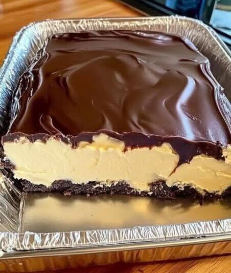 No-Bake Chocolate Éclair Dessert